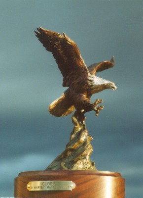 Bronze sculpture of American Eagle.