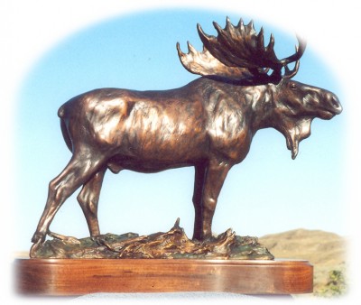 Bronze sculpture of moose