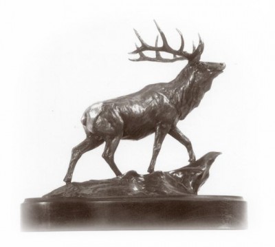 Bronze sculpture of a bull elk.